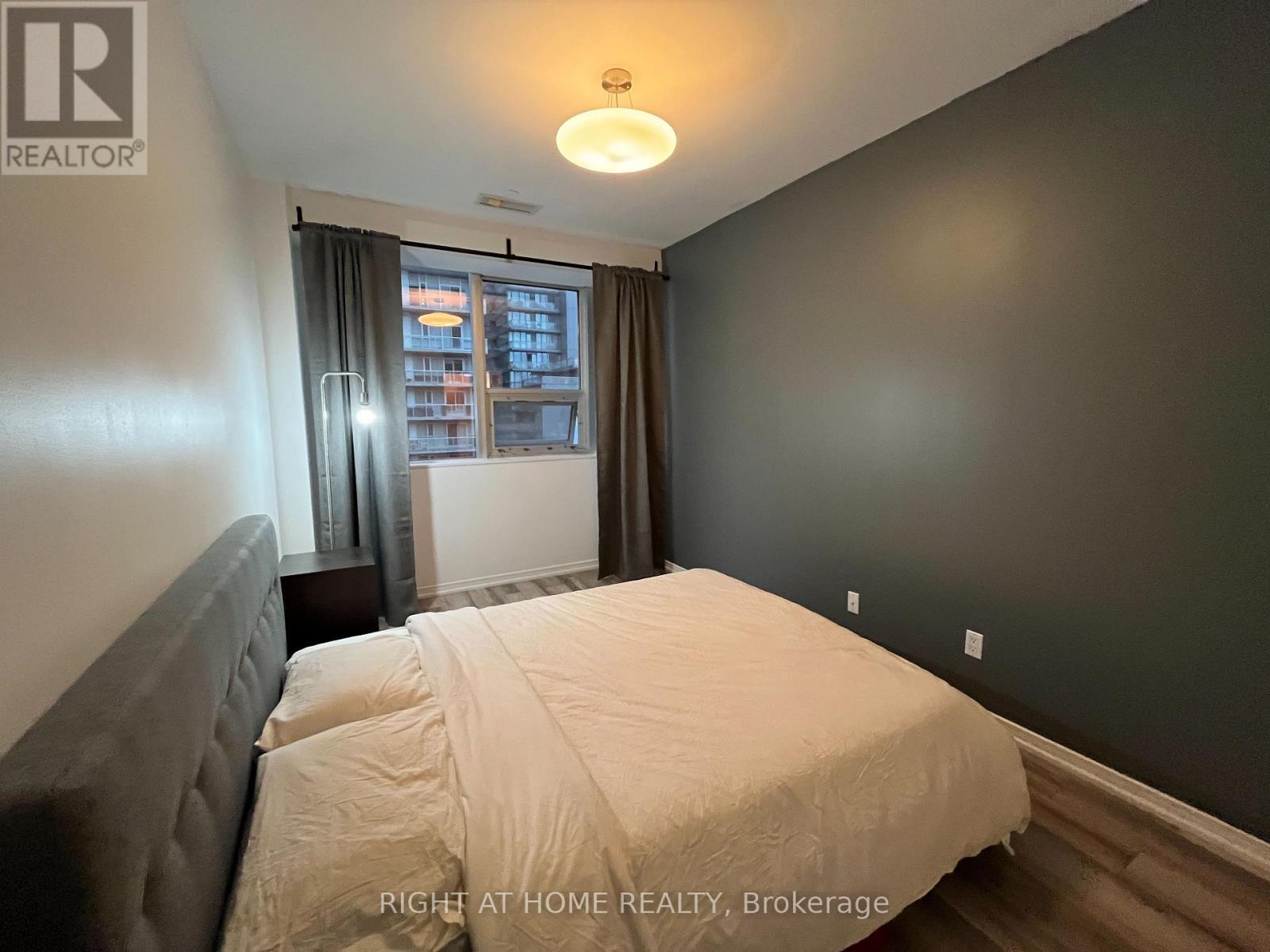 1106 - 393 King Street W, Toronto, Ontario  M5V 3G8 - Photo 14 - C13096888
