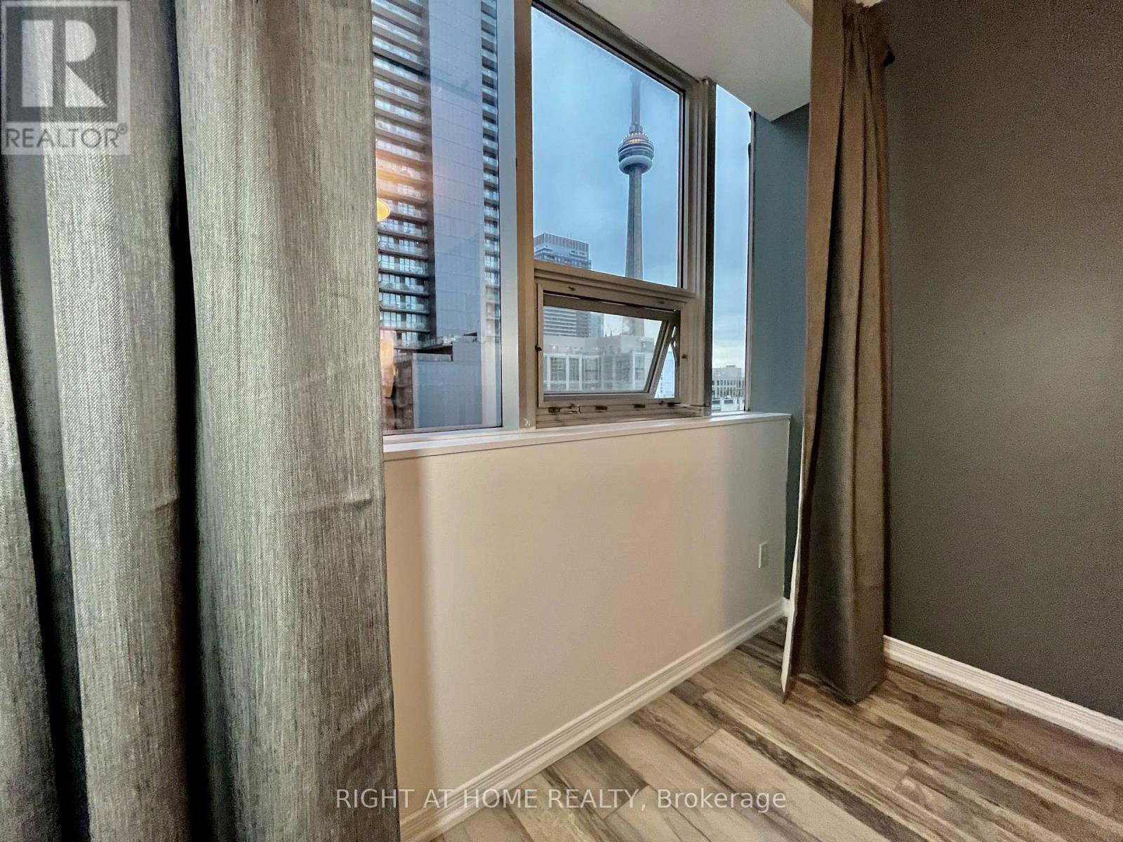 1106 - 393 King Street W, Toronto, Ontario  M5V 3G8 - Photo 15 - C13096888