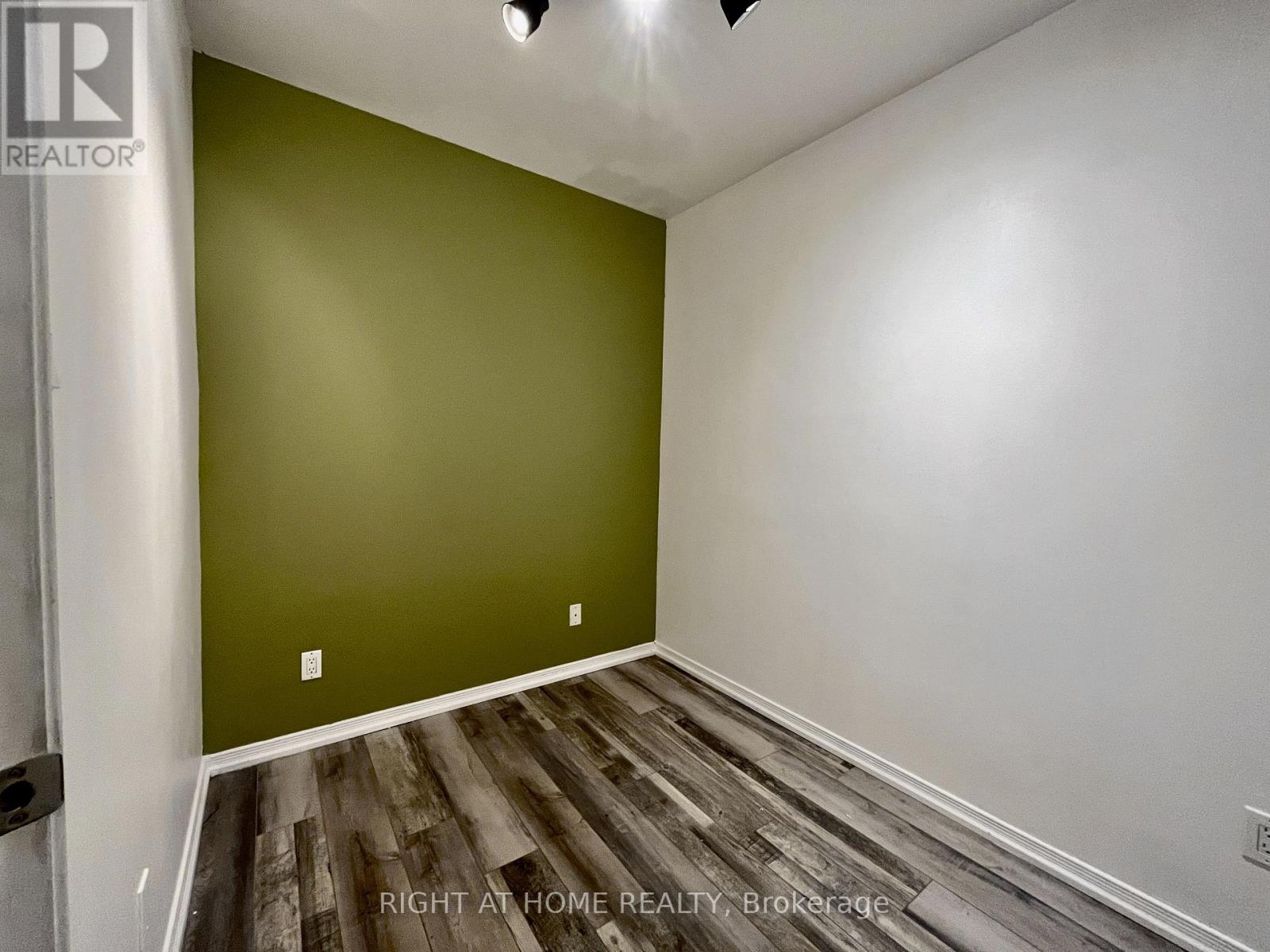1106 - 393 King Street W, Toronto, Ontario  M5V 3G8 - Photo 19 - C13096888