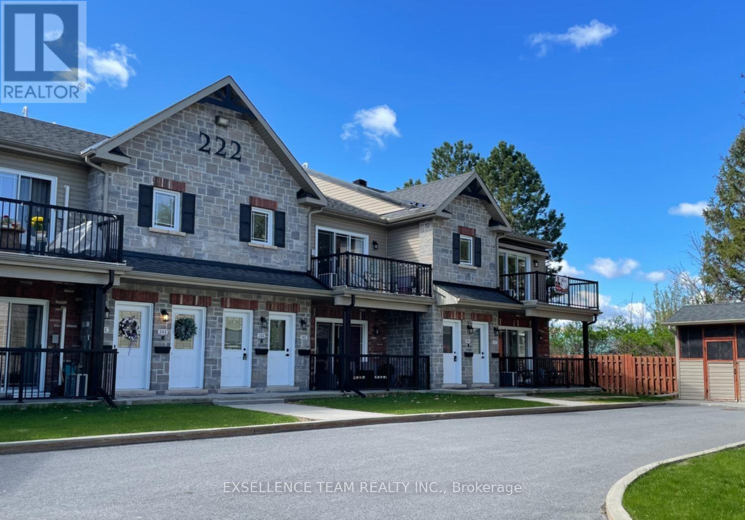 201 - 222 FIRST STREET E, Cornwall, Ontario