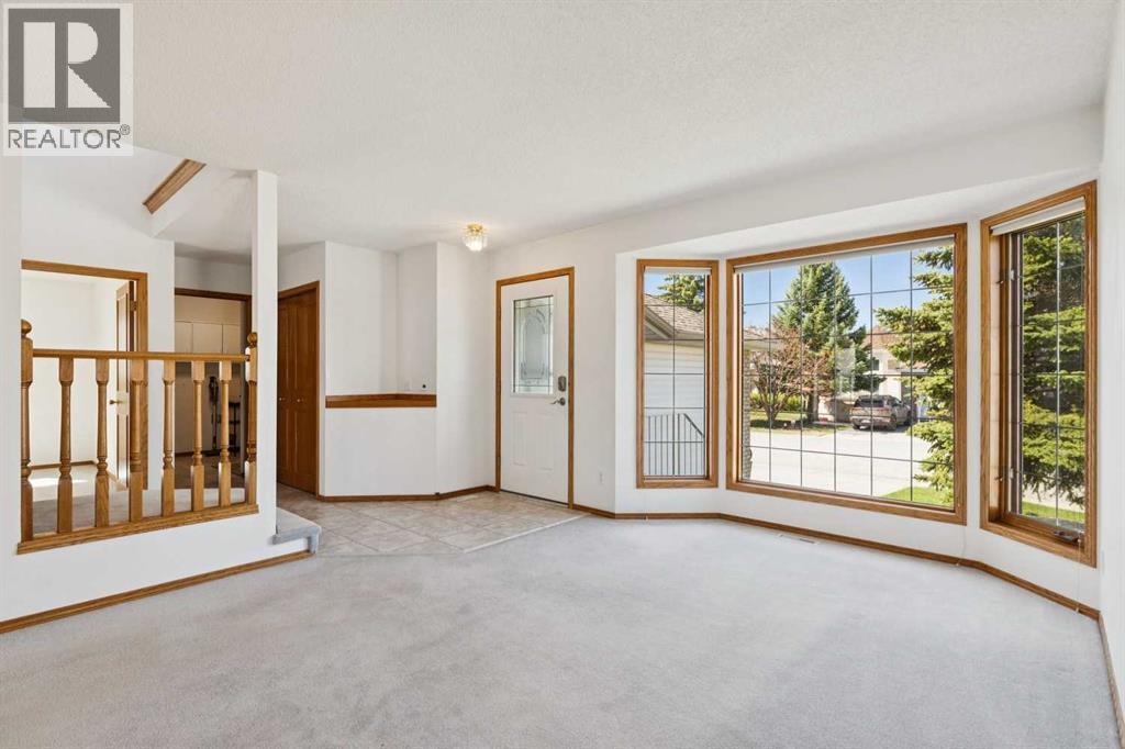 135 Sceptre Close NW, Calgary, Alberta  T3L 1Y2 - Photo 12 - A2288565