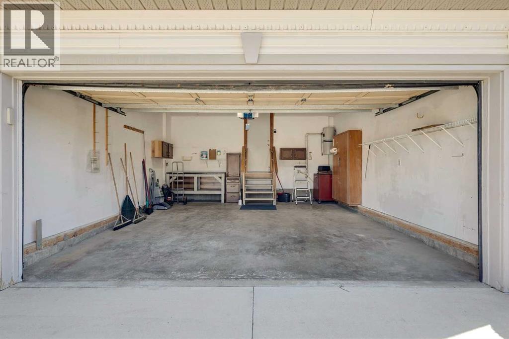 135 Sceptre Close NW, Calgary, Alberta  T3L 1Y2 - Photo 48 - A2288565