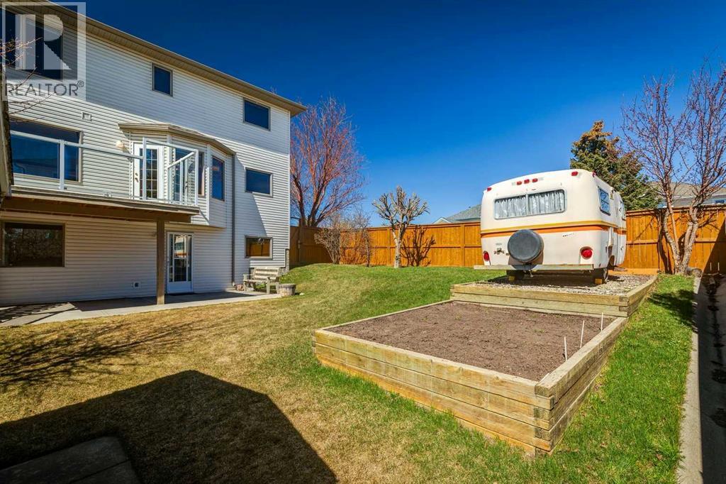 135 Sceptre Close NW, Calgary, Alberta  T3L 1Y2 - Photo 7 - A2288565