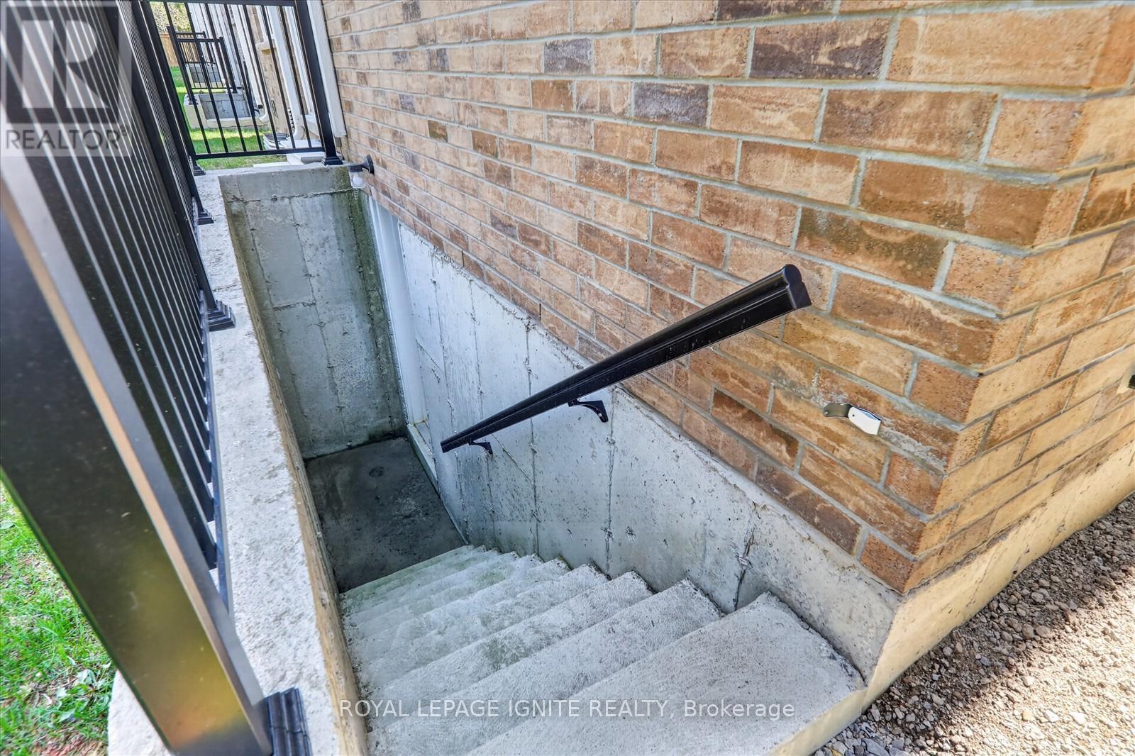 6 - 1741 Fairport Road, Pickering, Ontario  L1V 1S9 - Photo 44 - E13096770