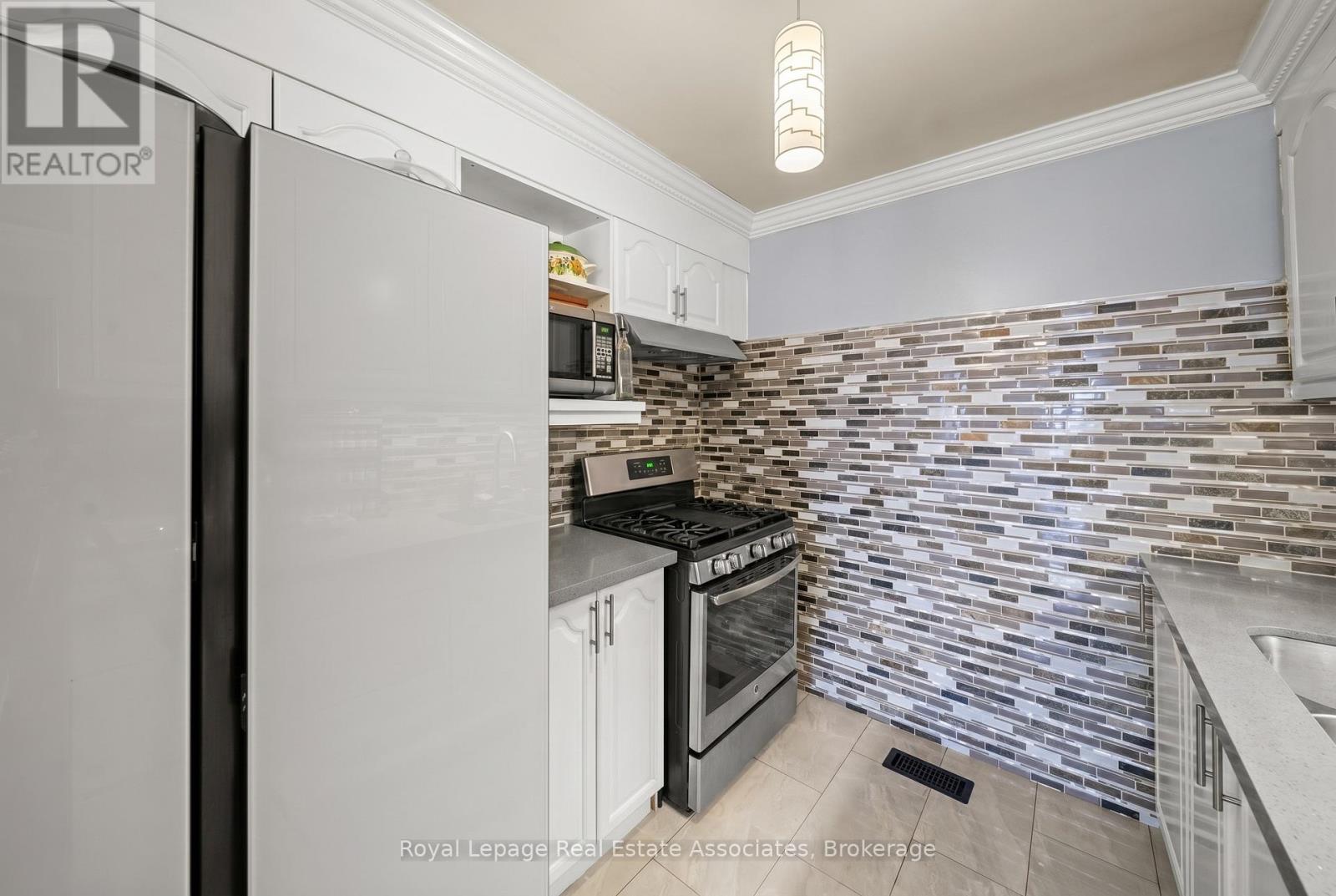 95 Quantrell Trail, Toronto, Ontario  M1B 1L7 - Photo 13 - E13096882
