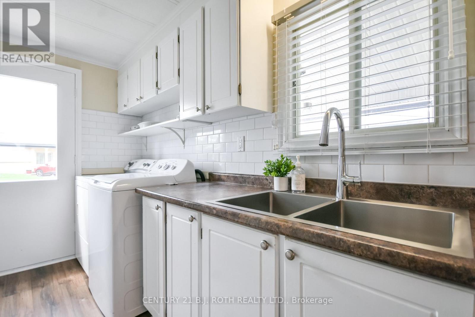 101 Linden Lane, Innisfil, Ontario  L9S 1N3 - Photo 15 - N13096834