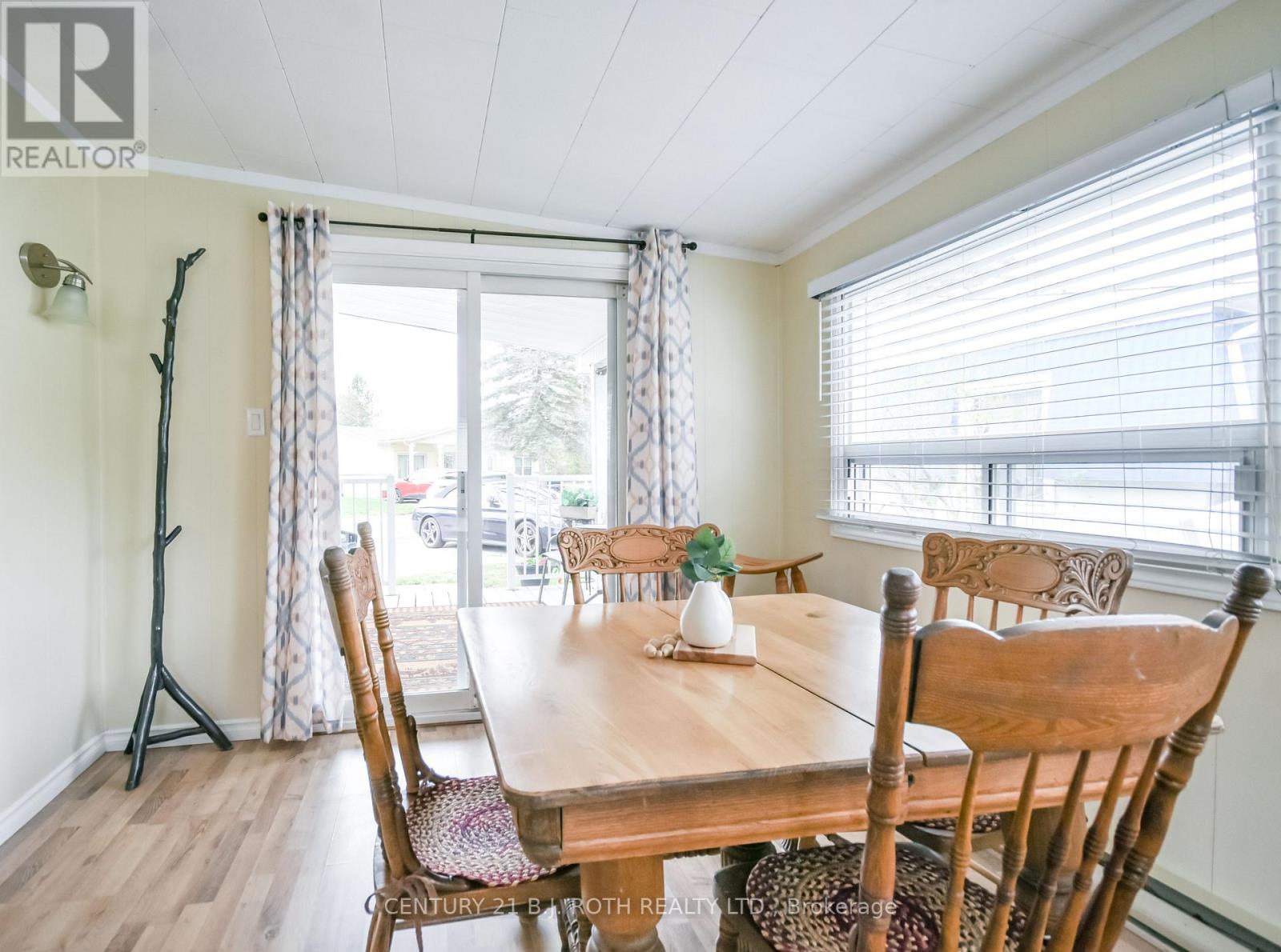 101 Linden Lane, Innisfil, Ontario  L9S 1N3 - Photo 22 - N13096834