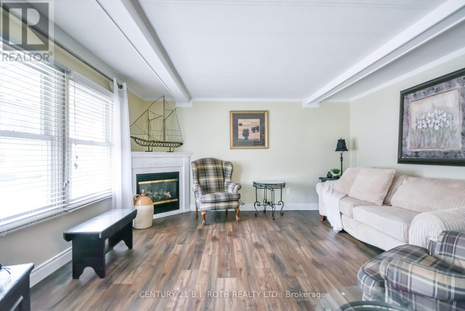 101 Linden Lane, Innisfil, Ontario  L9S 1N3 - Photo 6 - N13096834