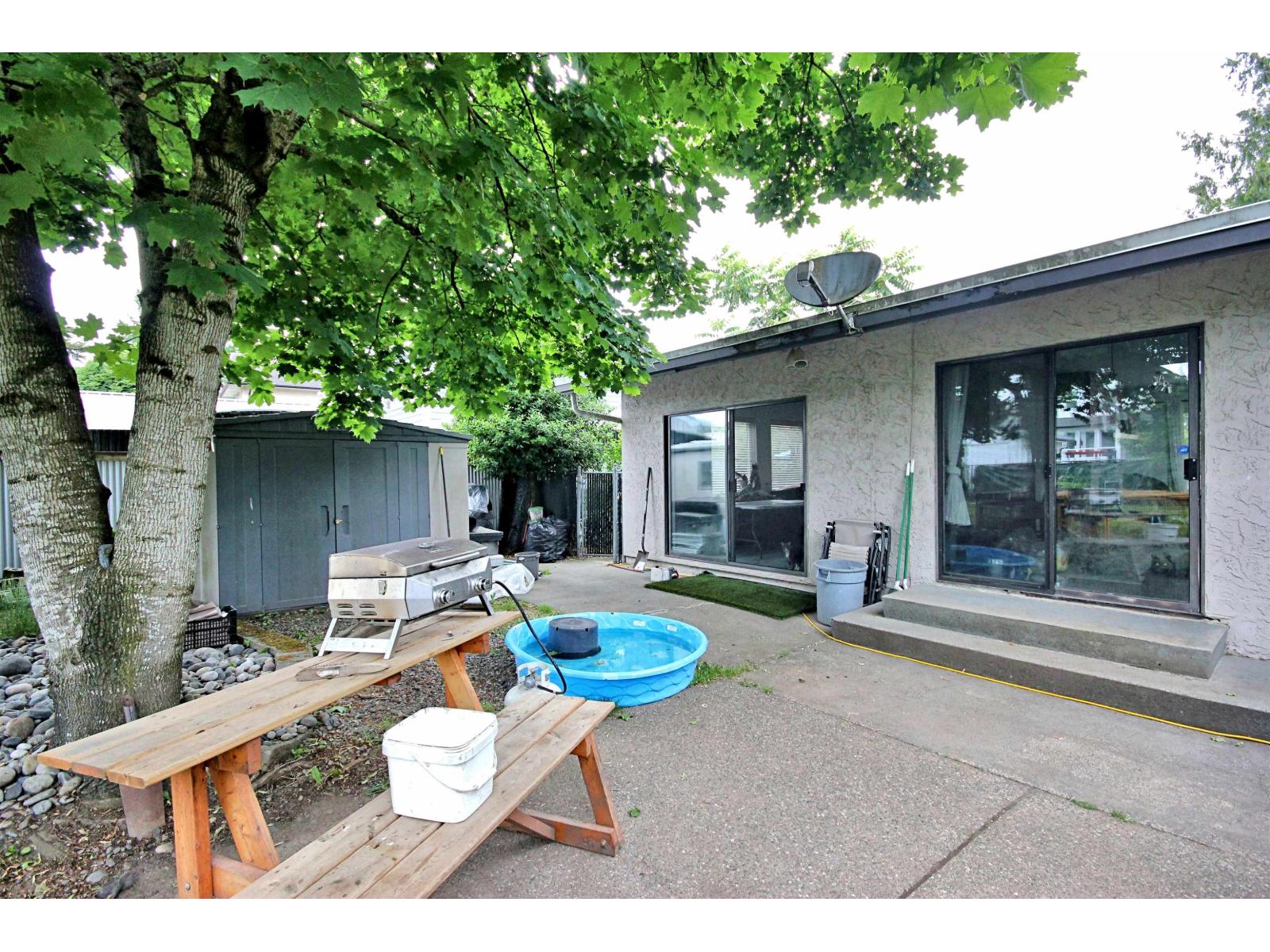 34740 3rd Avenue, Abbotsford, British Columbia  V2S 8B9 - Photo 2 - R3099579