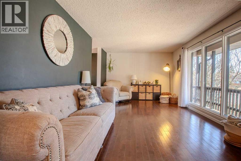 97 Feero Drive, Whitecourt, Alberta  T7S 1E7 - Photo 6 - A2306028