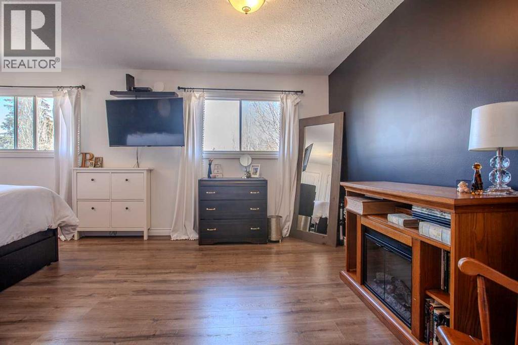 97 Feero Drive, Whitecourt, Alberta  T7S 1E7 - Photo 17 - A2306028