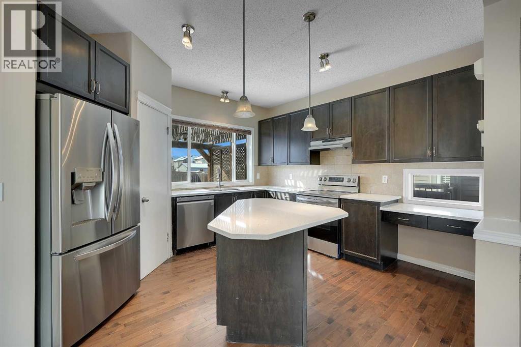 1833 New Brighton Drive SW, Calgary, Alberta  T2Z 4N8 - Photo 13 - A2294121