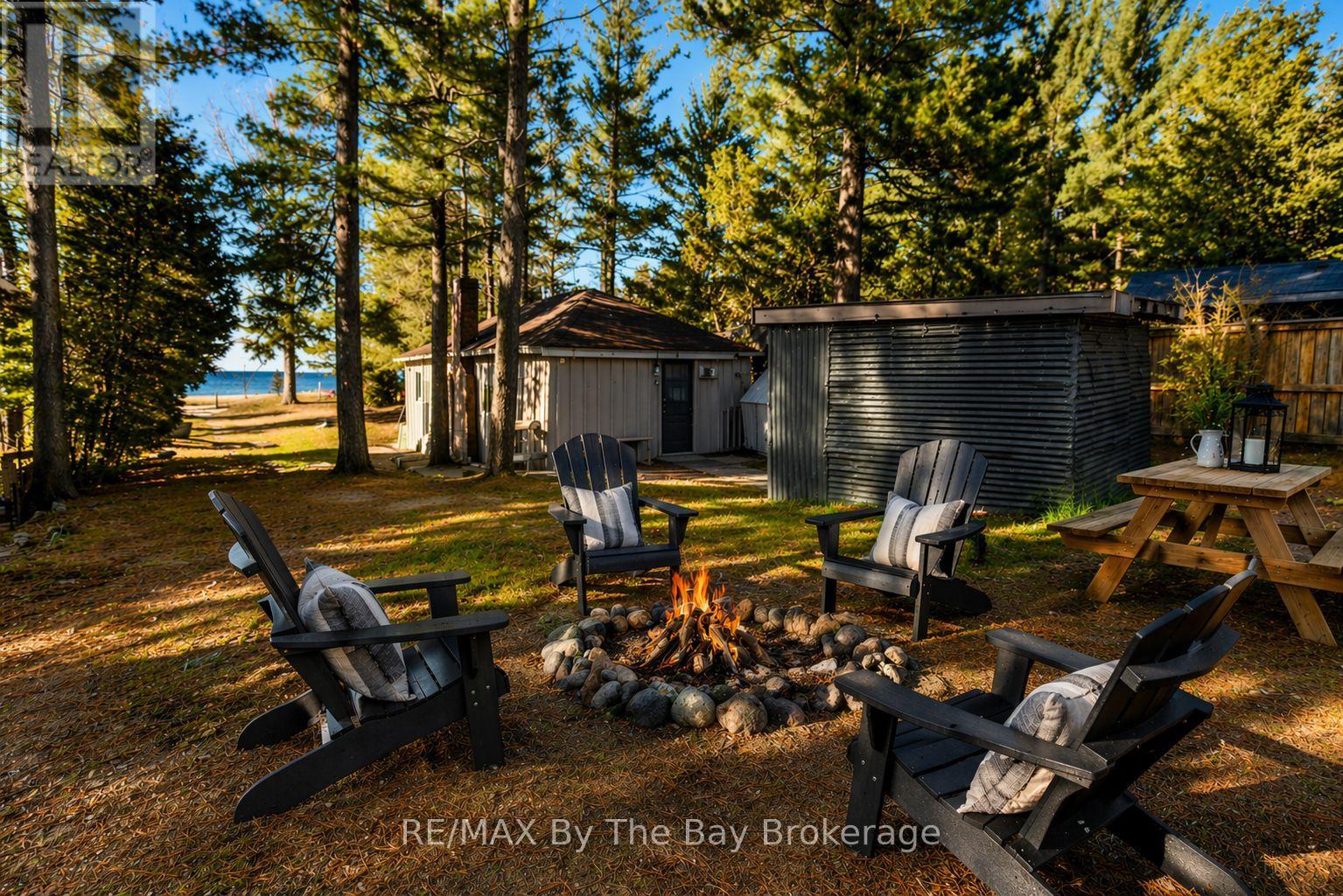 278 Coastline Drive, Wasaga Beach, Ontario  L9Z 2M4 - Photo 3 - S13023834