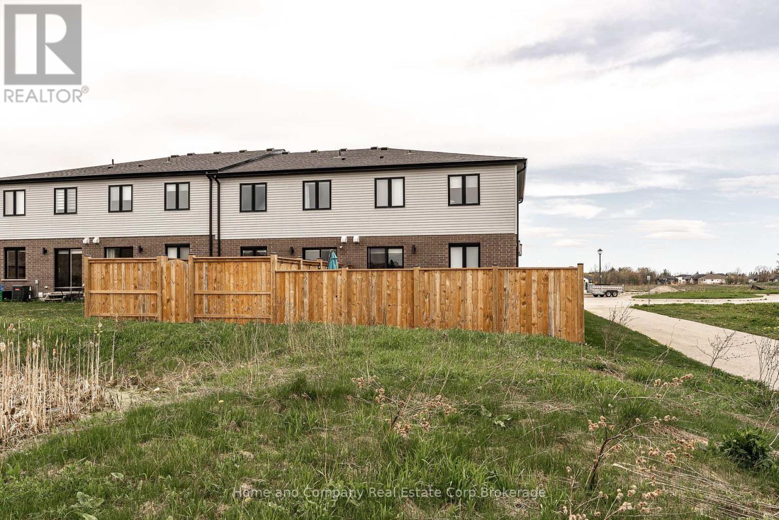 376 Bradshaw Drive, Stratford, Ontario  N5A 0K2 - Photo 33 - X12936648