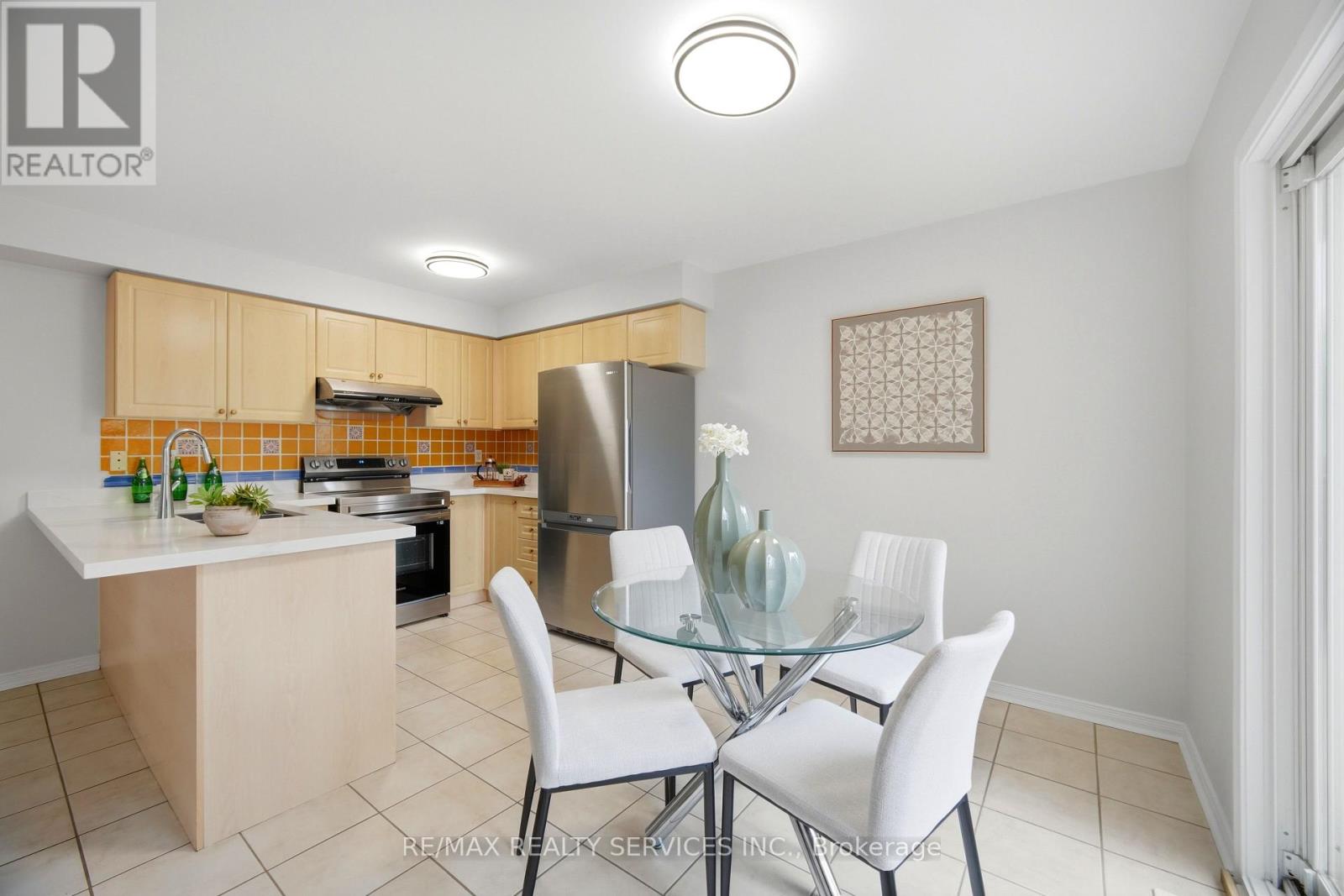 21 Upper Highlands Drive, Brampton, Ontario  L6Z 4W1 - Photo 16 - W13096726