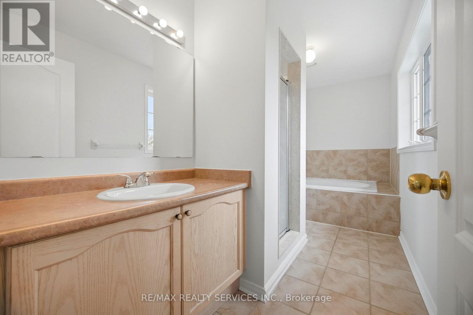21 Upper Highlands Drive, Brampton, Ontario  L6Z 4W1 - Photo 23 - W13096726