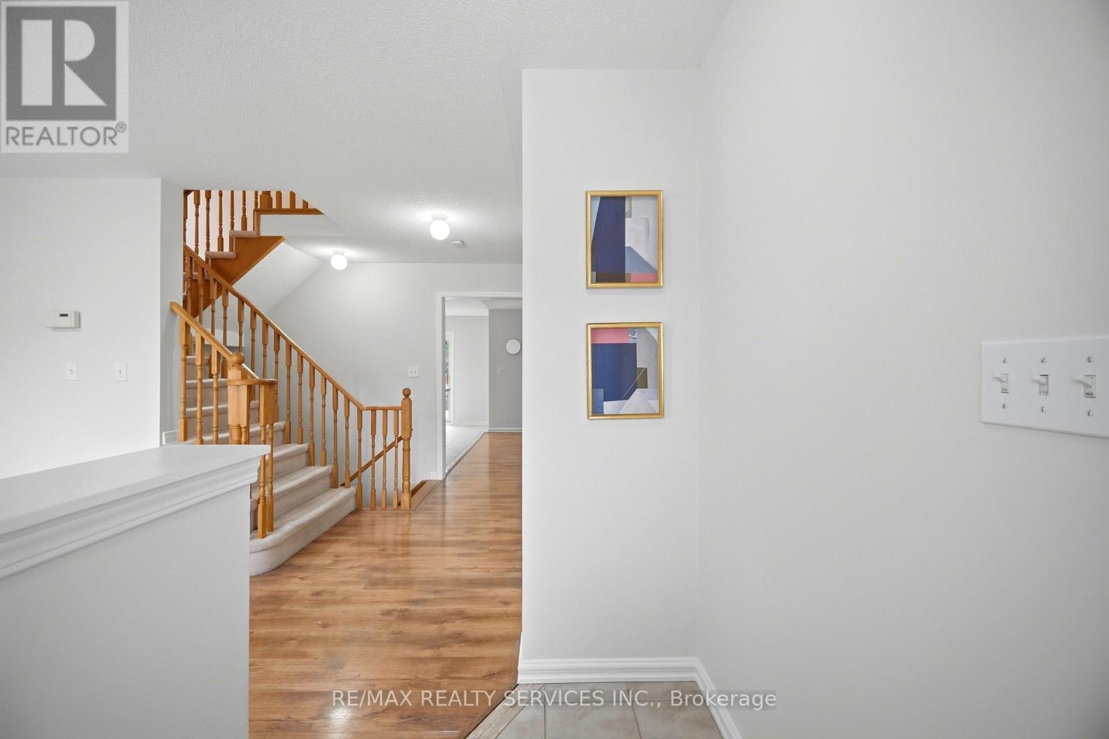 21 Upper Highlands Drive, Brampton, Ontario  L6Z 4W1 - Photo 4 - W13096726