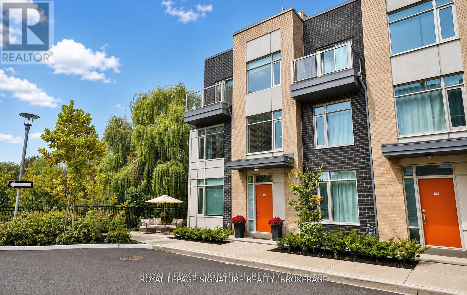 50 - 35 APPLEWOOD LANE, Toronto, Ontario