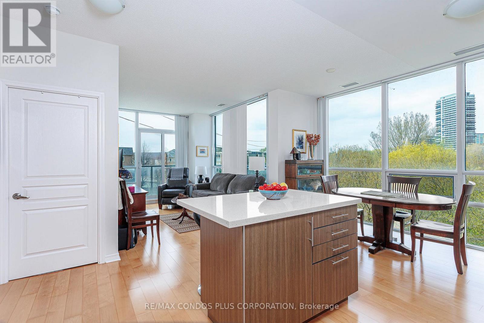 206 - 15 Legion Road, Toronto, Ontario  M8V 0A9 - Photo 3 - W13096780