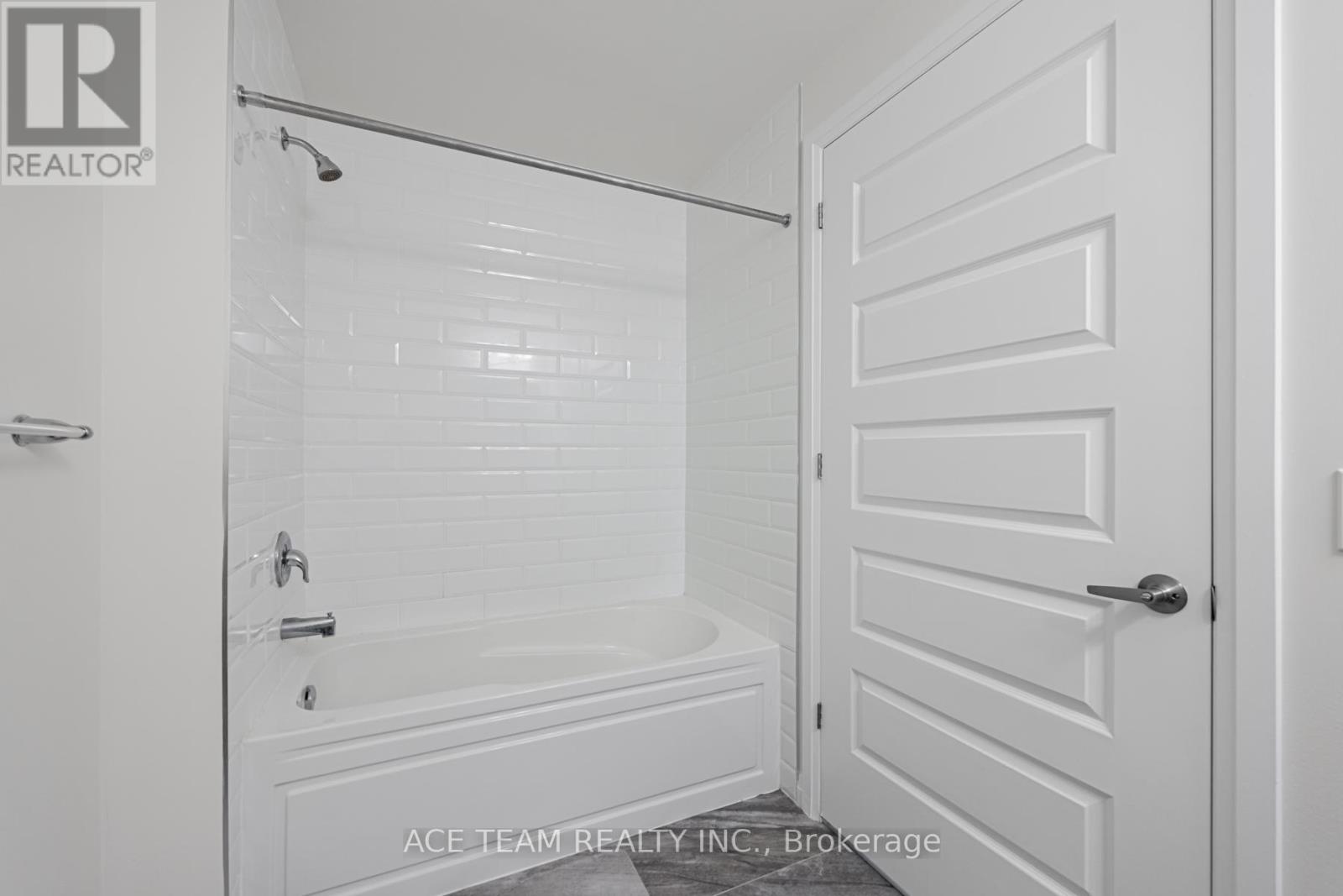 133 - 1105 Leger Way, Milton, Ontario  L9E 1K7 - Photo 3 - W13096872
