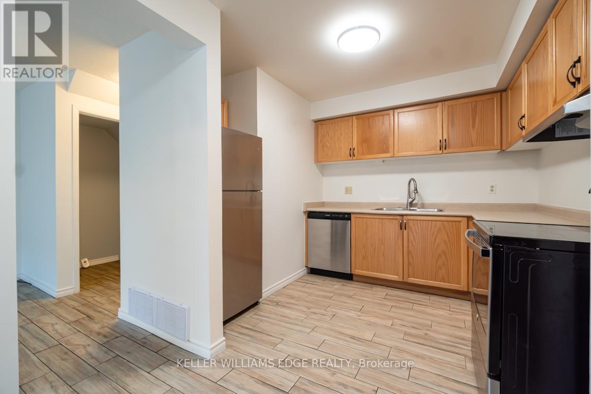 93 - 680 Regency Court, Burlington, Ontario  L7N 3L9 - Photo 10 - W13096890