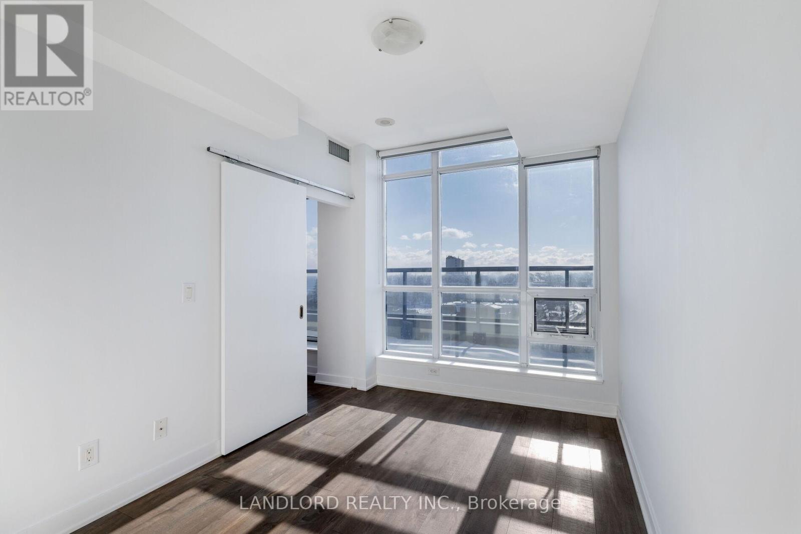 905 - 11 Superior Avenue, Toronto, Ontario  M8V 0A7 - Photo 22 - W13096892
