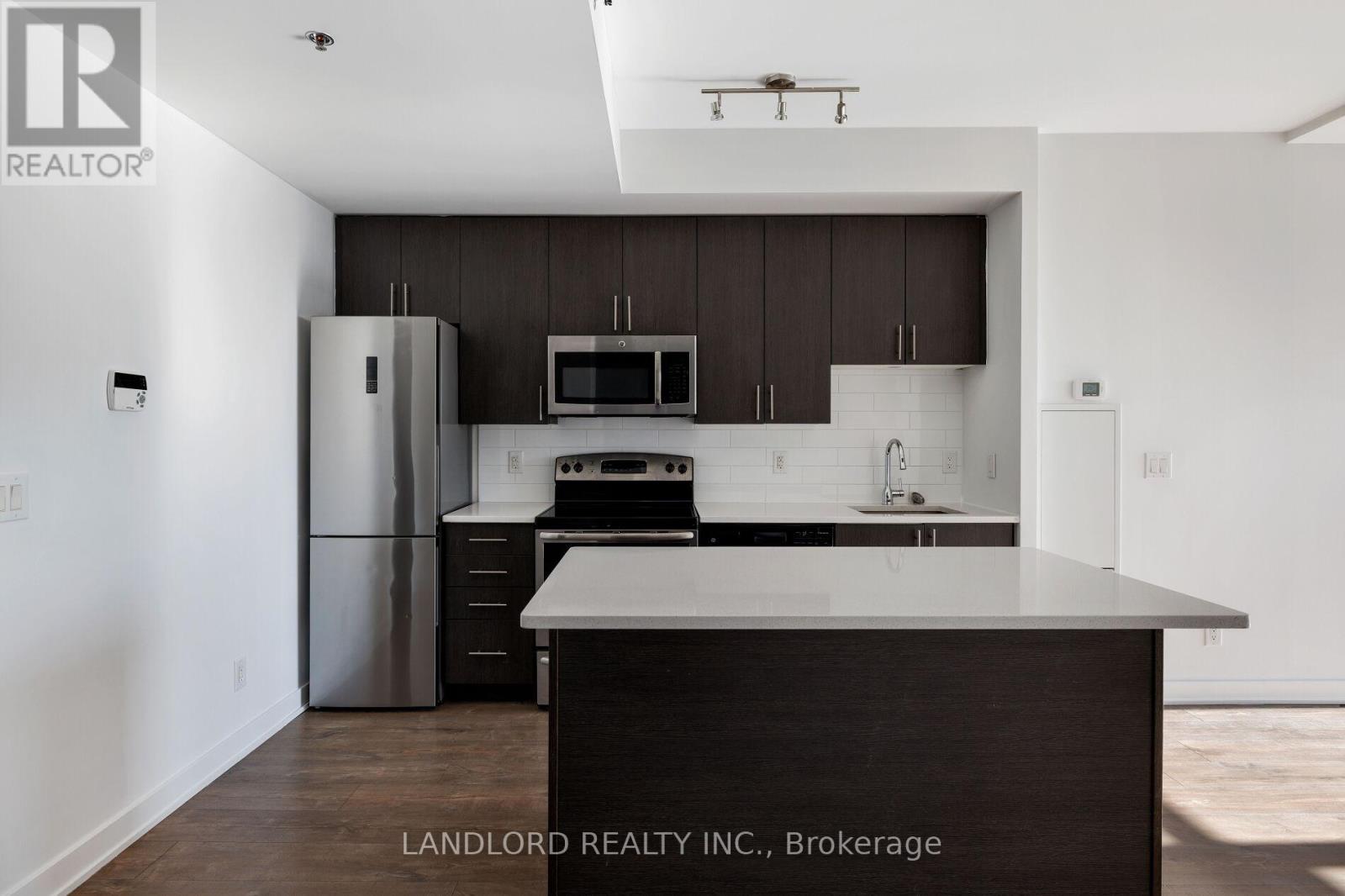 905 - 11 Superior Avenue, Toronto, Ontario  M8V 0A7 - Photo 4 - W13096892