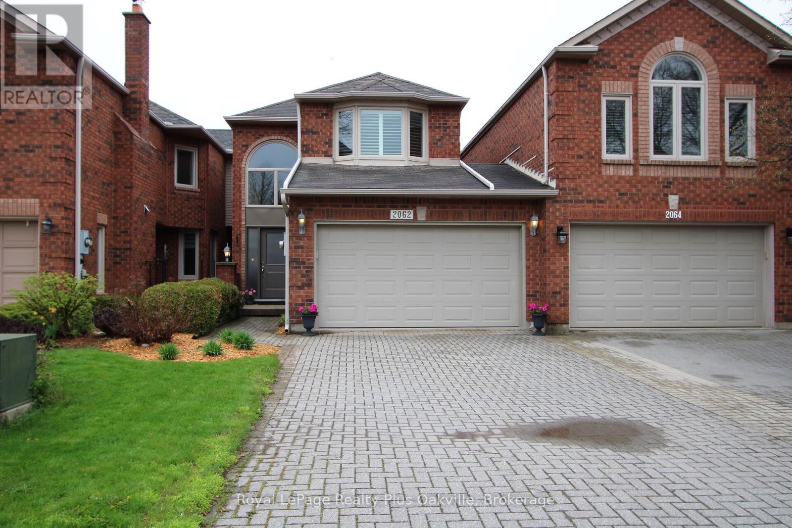 2062 BRAYS LANE, Oakville, Ontario