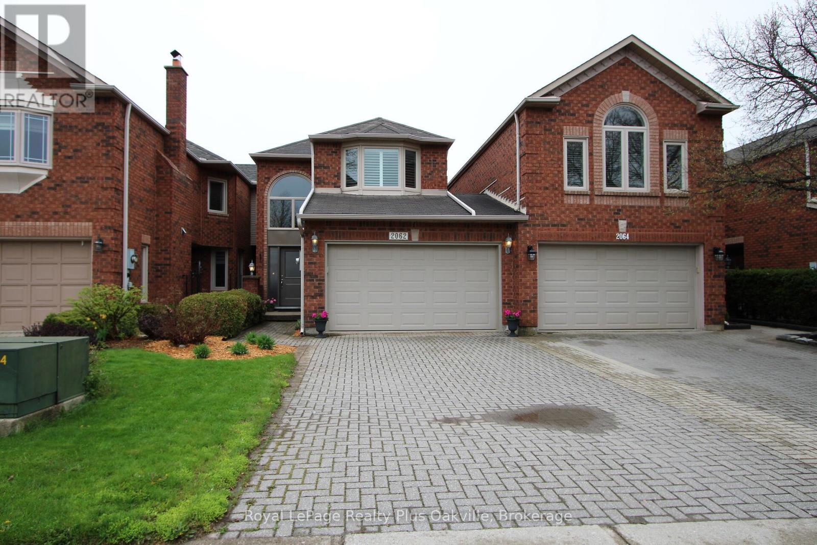 2062 Brays Lane, Oakville, Ontario  L6M 2S7 - Photo 2 - W13097150