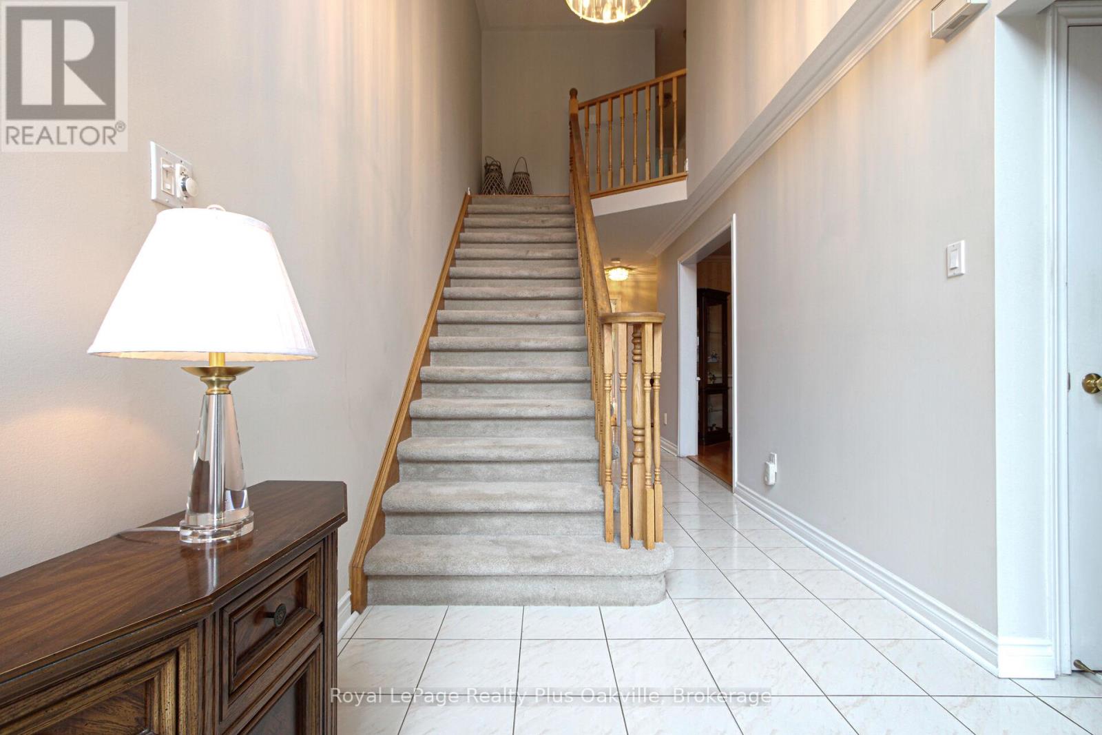 2062 Brays Lane, Oakville, Ontario  L6M 2S7 - Photo 20 - W13097150