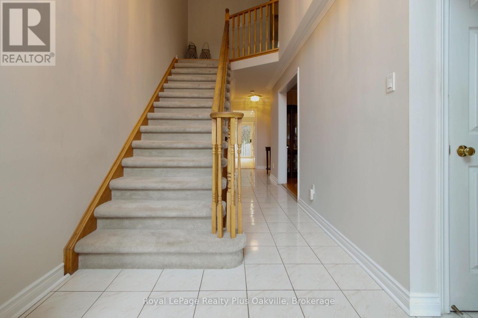 2062 Brays Lane, Oakville, Ontario  L6M 2S7 - Photo 21 - W13097150