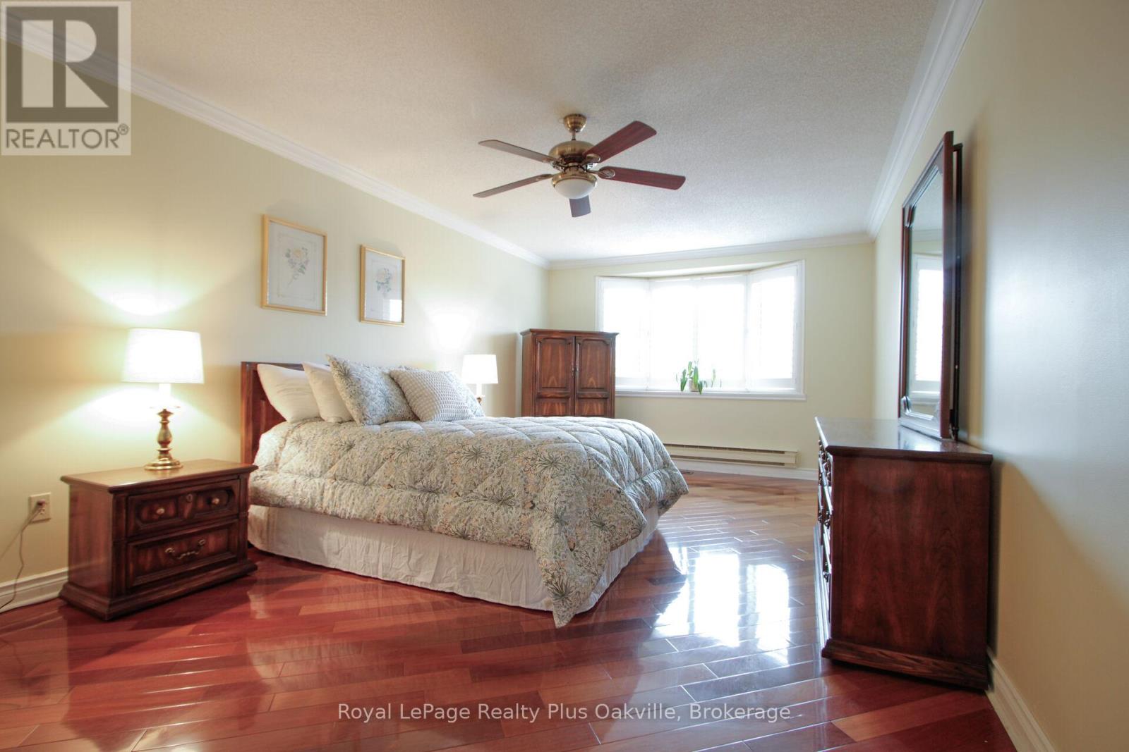 2062 Brays Lane, Oakville, Ontario  L6M 2S7 - Photo 23 - W13097150
