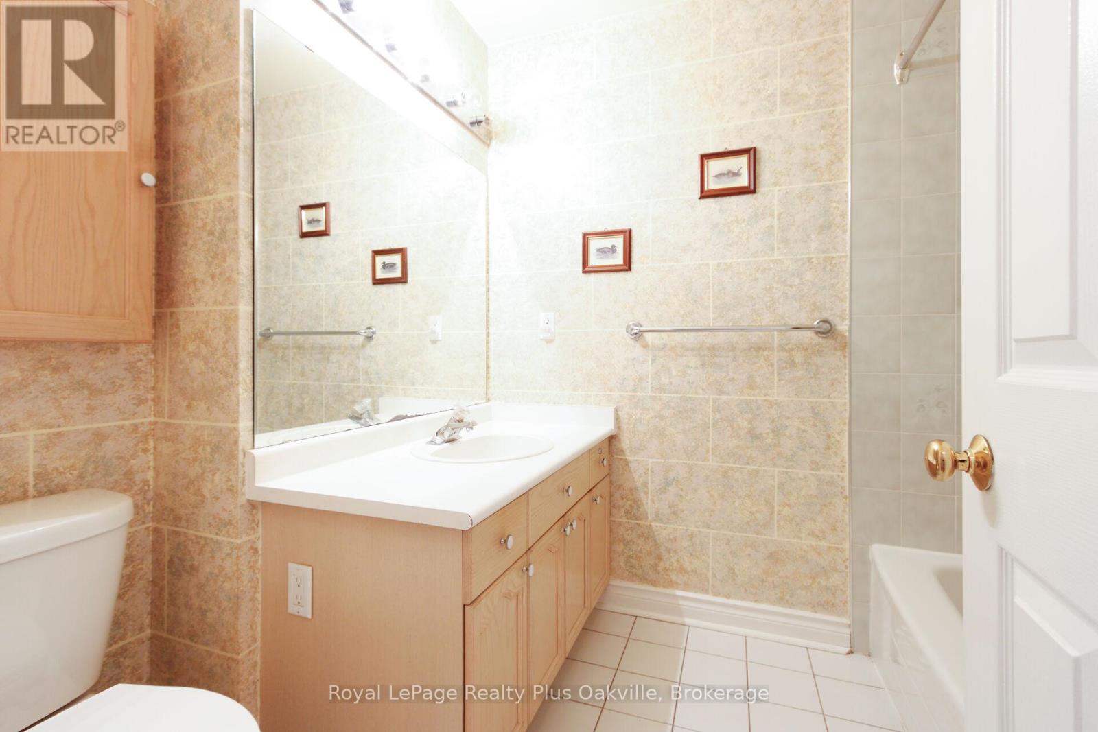 2062 Brays Lane, Oakville, Ontario  L6M 2S7 - Photo 30 - W13097150