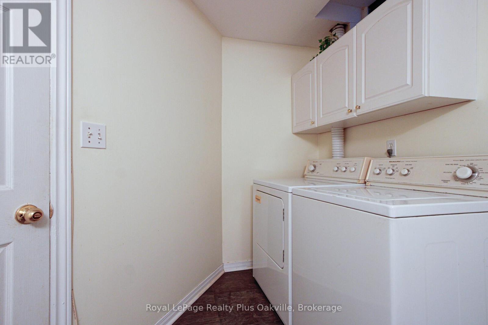 2062 Brays Lane, Oakville, Ontario  L6M 2S7 - Photo 35 - W13097150