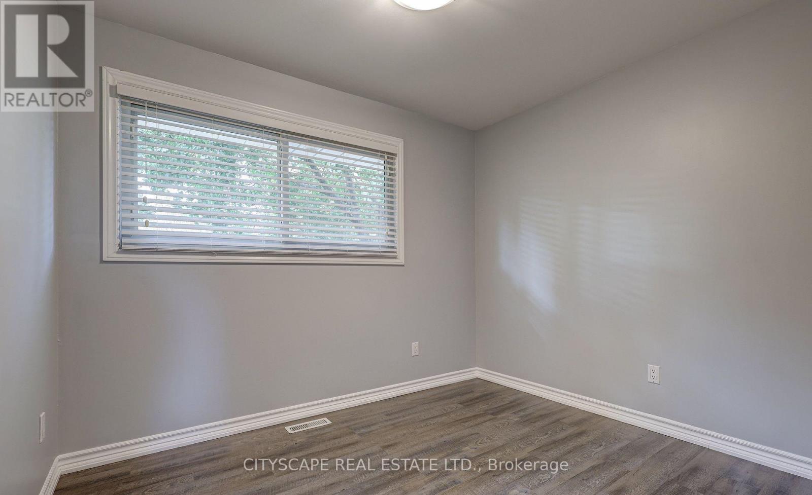 Upper - 1050 Apache Road, London East, Ontario  N5V 2W3 - Photo 10 - X13096738