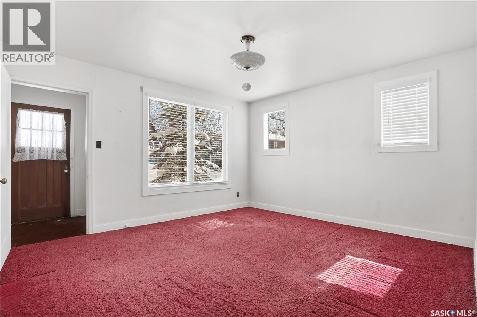 320 Mckinnon Avenue S, Saskatoon, Saskatchewan  S7N 1J6 - Photo 4 - SK032347