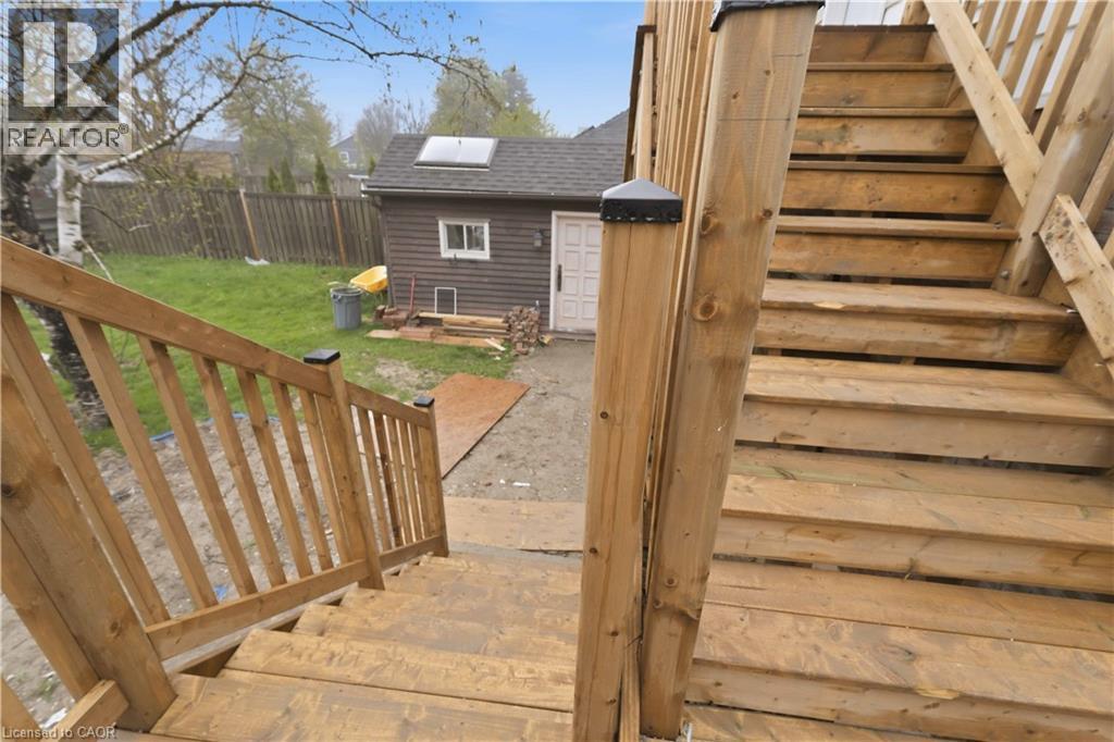 124 Mcelroy Road E Unit# 2, Hamilton, Ontario  L9A 1Y9 - Photo 15 - 40828136