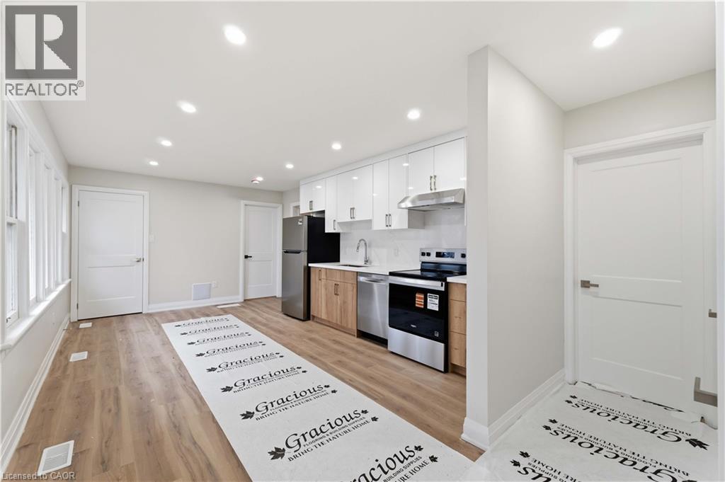124 MCELROY Road E Unit# 1, Hamilton, Ontario