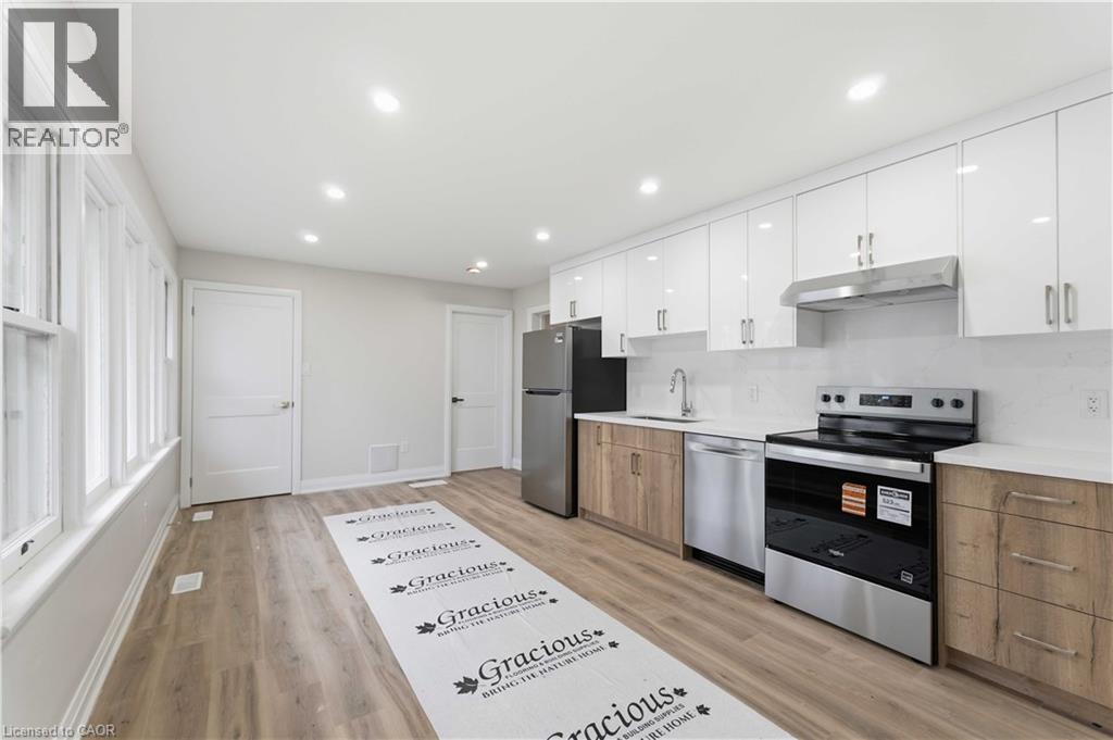 124 Mcelroy Road E Unit# 1, Hamilton, Ontario  L9A 1Y9 - Photo 2 - 40828129