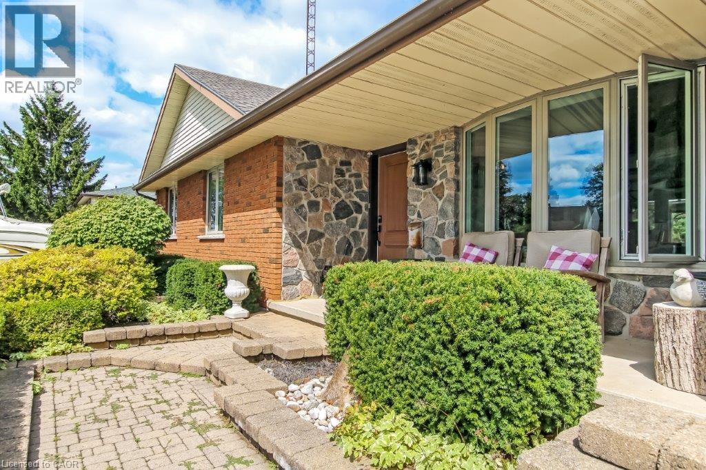 4 Donjon Boulevard, Port Dover, Ontario  N0A 1N7 - Photo 2 - 40828123