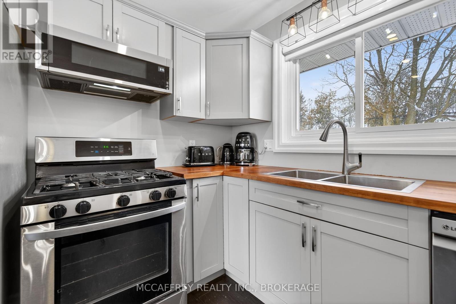 31 Meadowvale Avenue, Belleville, Ontario  K8N 4N7 - Photo 12 - X13097086