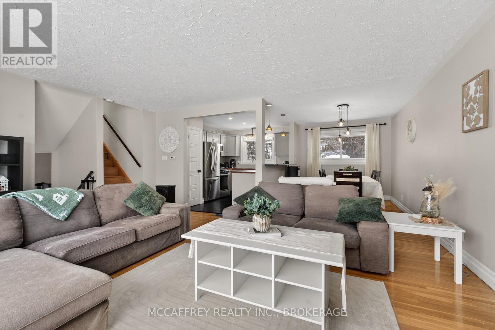 31 Meadowvale Avenue, Belleville, Ontario  K8N 4N7 - Photo 6 - X13097086