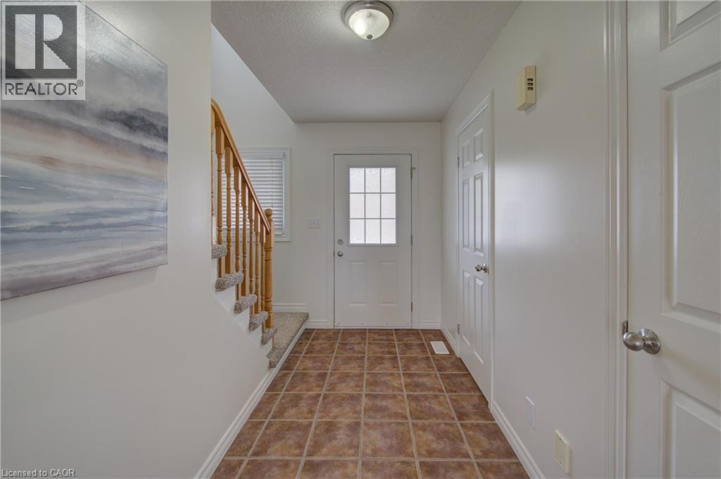 465 Colt Street, Waterloo, Ontario  N2K 4N8 - Photo 3 - 40826515