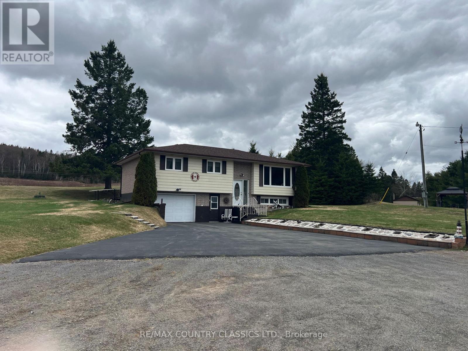 3559 South Baptiste Lake Road, Highlands East, Ontario  K0L 2A0 - Photo 2 - X13096956