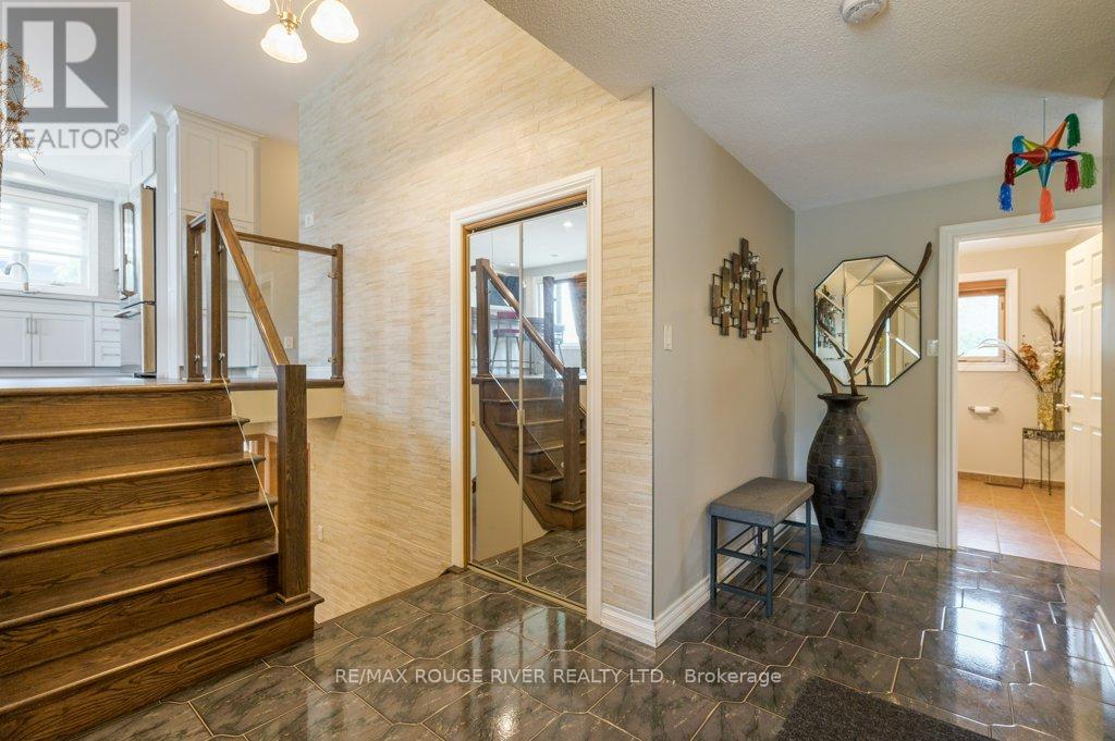 2993 Jennifer Drive, Peterborough, Ontario  K9L 1Y6 - Photo 4 - X13097050