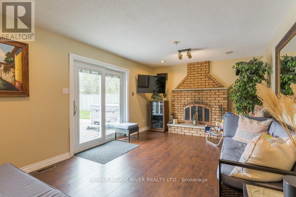 2993 Jennifer Drive, Peterborough, Ontario  K9L 1Y6 - Photo 8 - X13097050