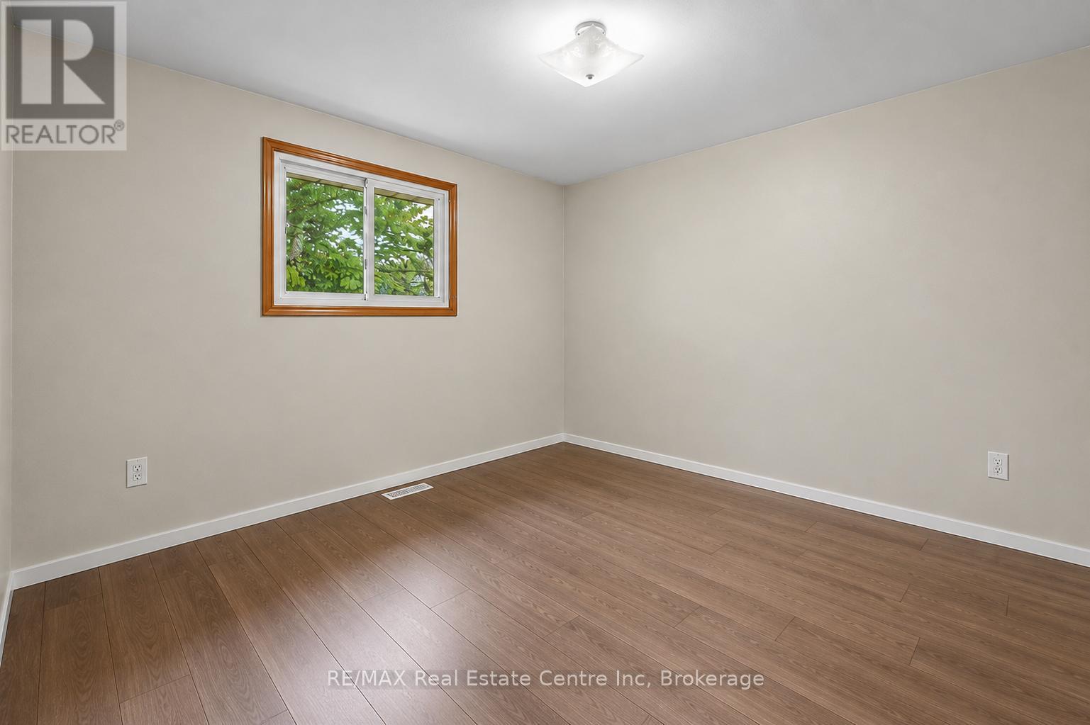 73 Harvard Road, Guelph, Ontario  N1G 2X9 - Photo 19 - X13097204