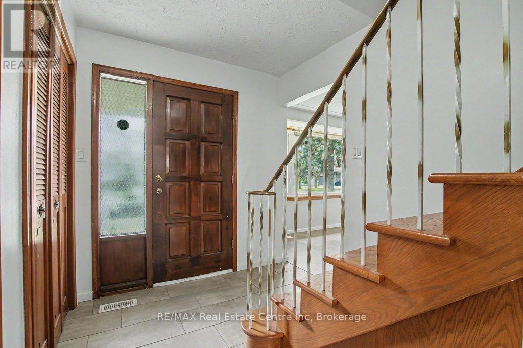 73 Harvard Road, Guelph, Ontario  N1G 2X9 - Photo 4 - X13097204