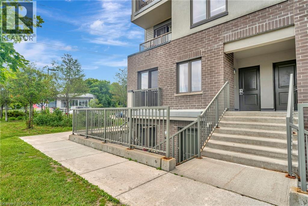 350 Fisher Mills Road Unit# 38, Cambridge, Ontario  N3C 0G8 - Photo 2 - 40827854