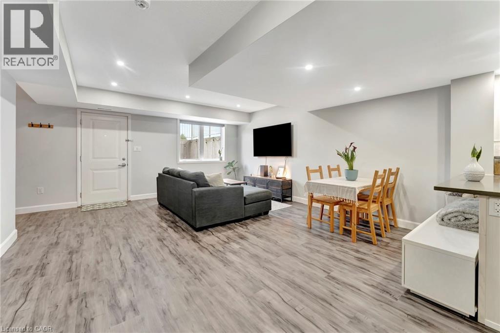 350 Fisher Mills Road Unit# 38, Cambridge, Ontario  N3C 0G8 - Photo 11 - 40827854